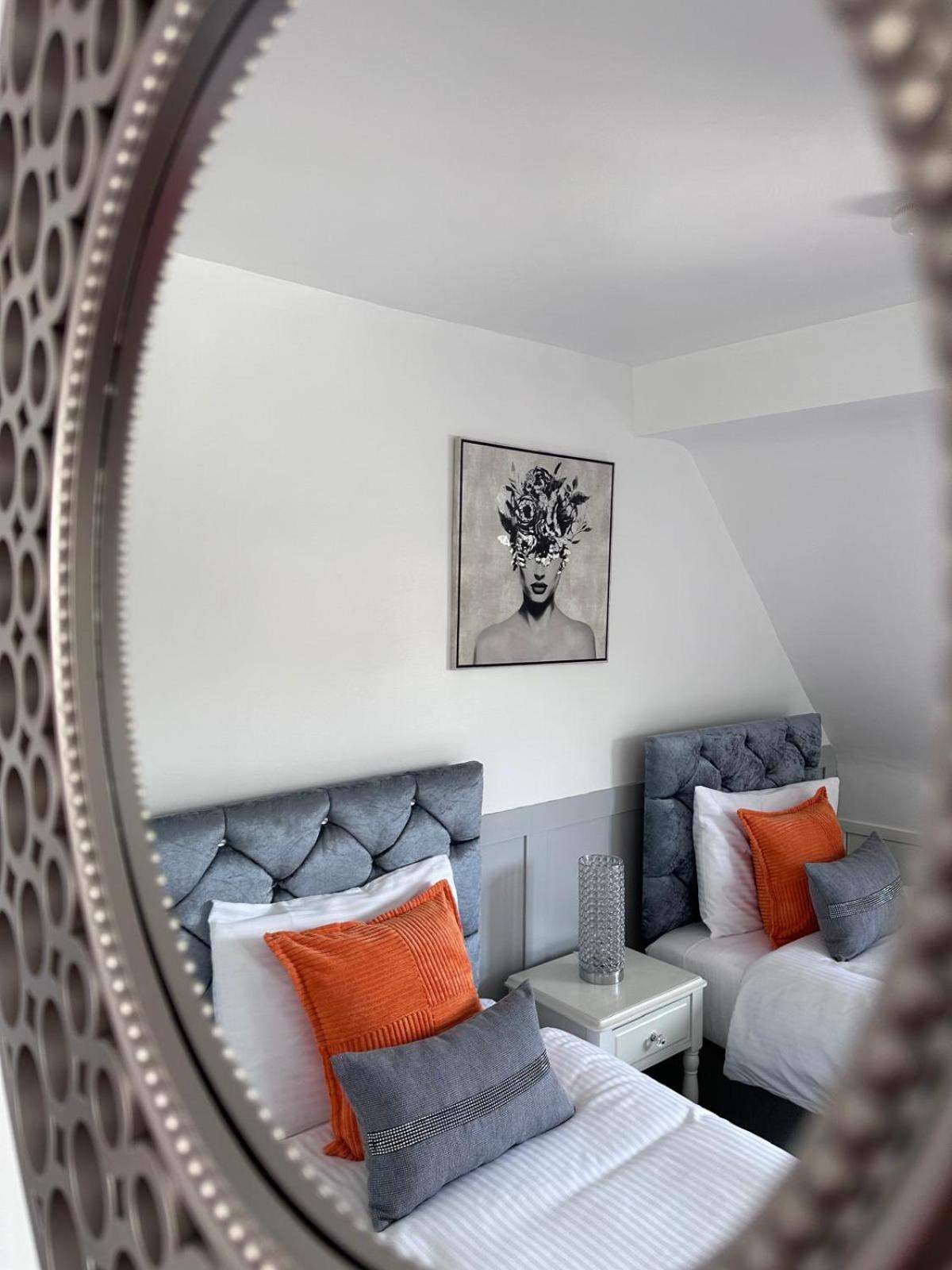 That'S Amore House In Sandbach Free Parking Экстерьер фото