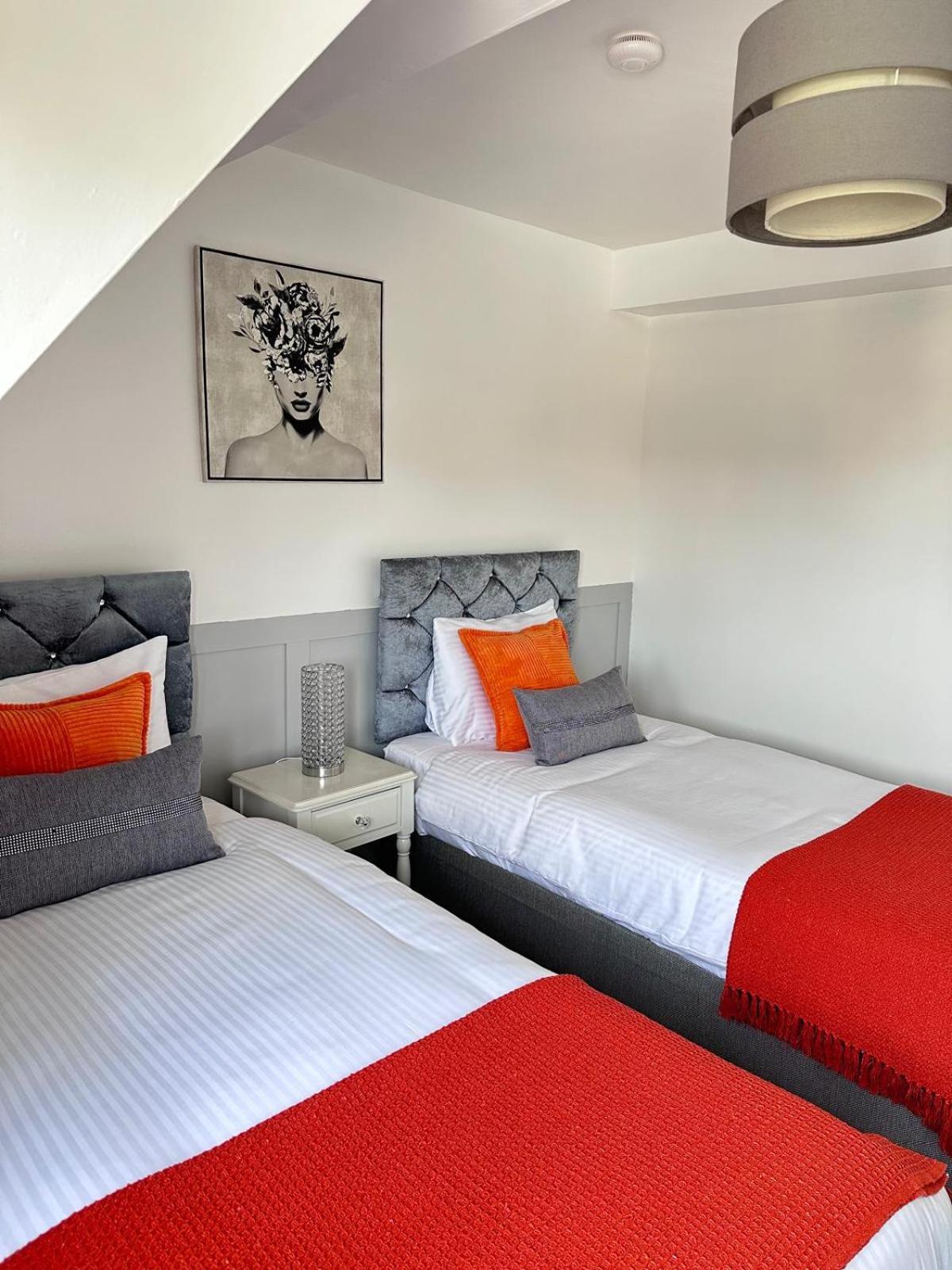 That'S Amore House In Sandbach Free Parking Экстерьер фото